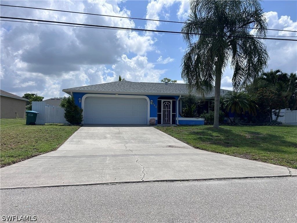 111 Se 4th Pl, Cape Coral