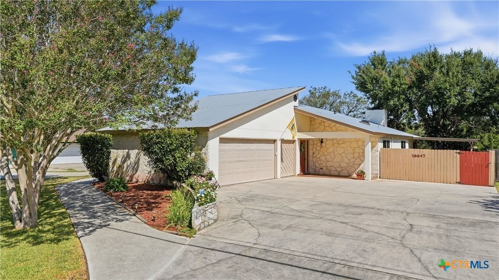 16647 Fm 725, Seguin