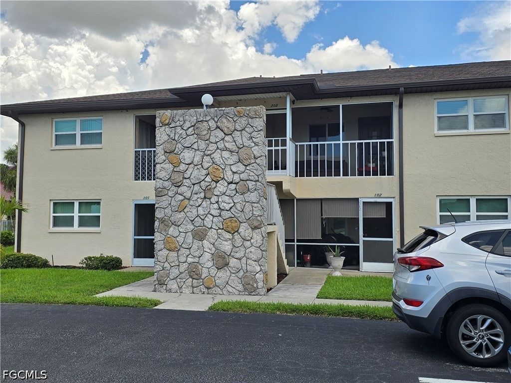 1617 Se 26th St 202, Cape Coral