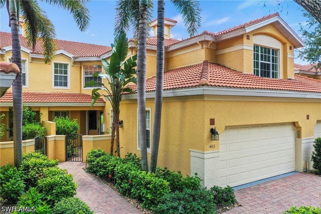 20231 Burnside Pl 403, Estero