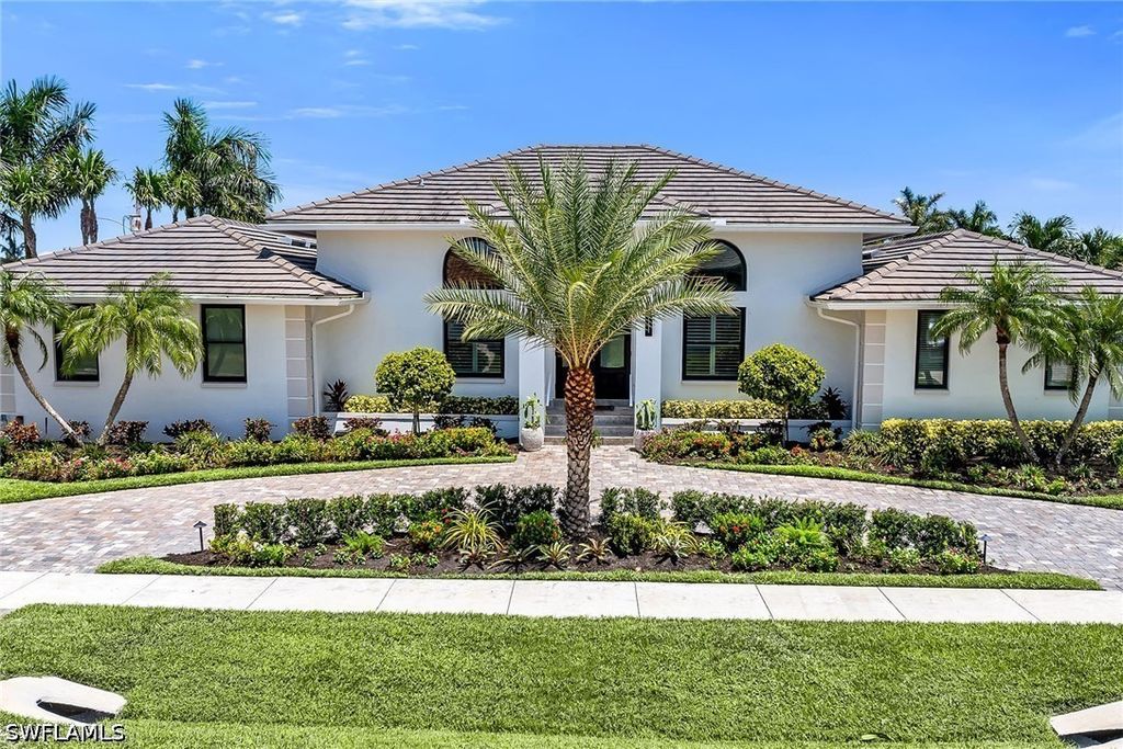 1276 Treasure Ct, Marco Island