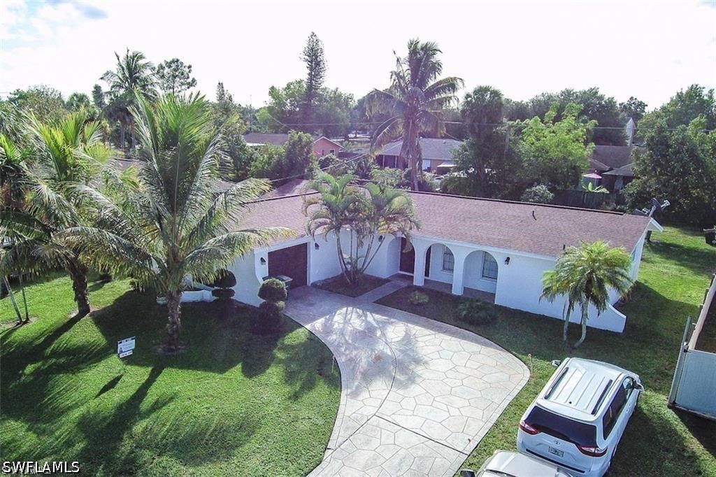 4544 22nd Pl Sw, Naples