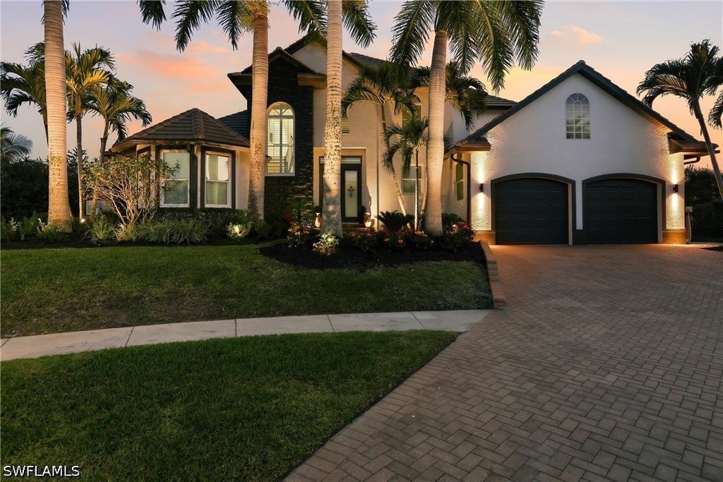 1045 Cottonwood Ct, Marco Island