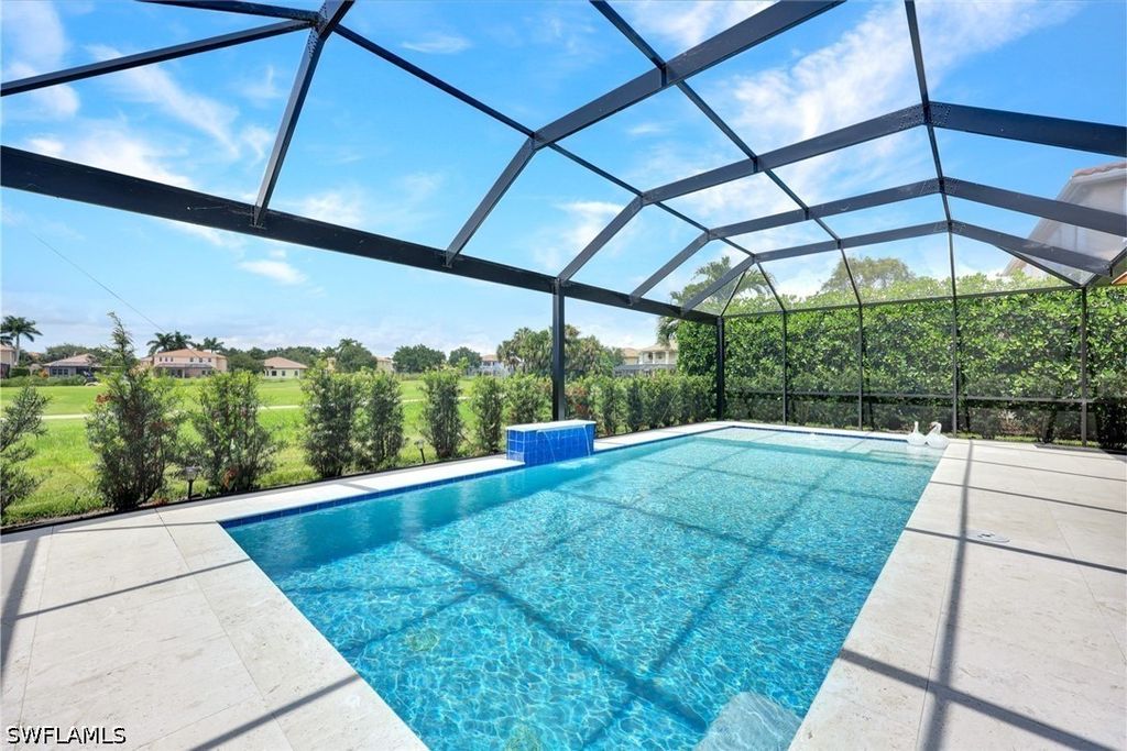 1764 Birdie Dr, Naples
