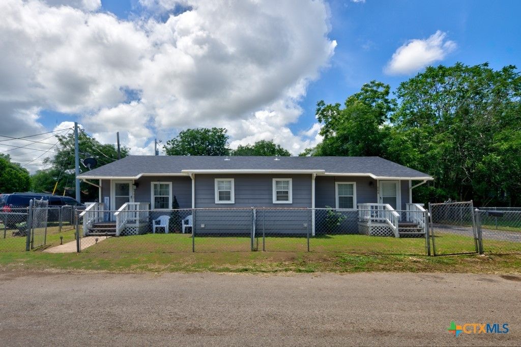 504 Shannon Avenue 502, Seguin