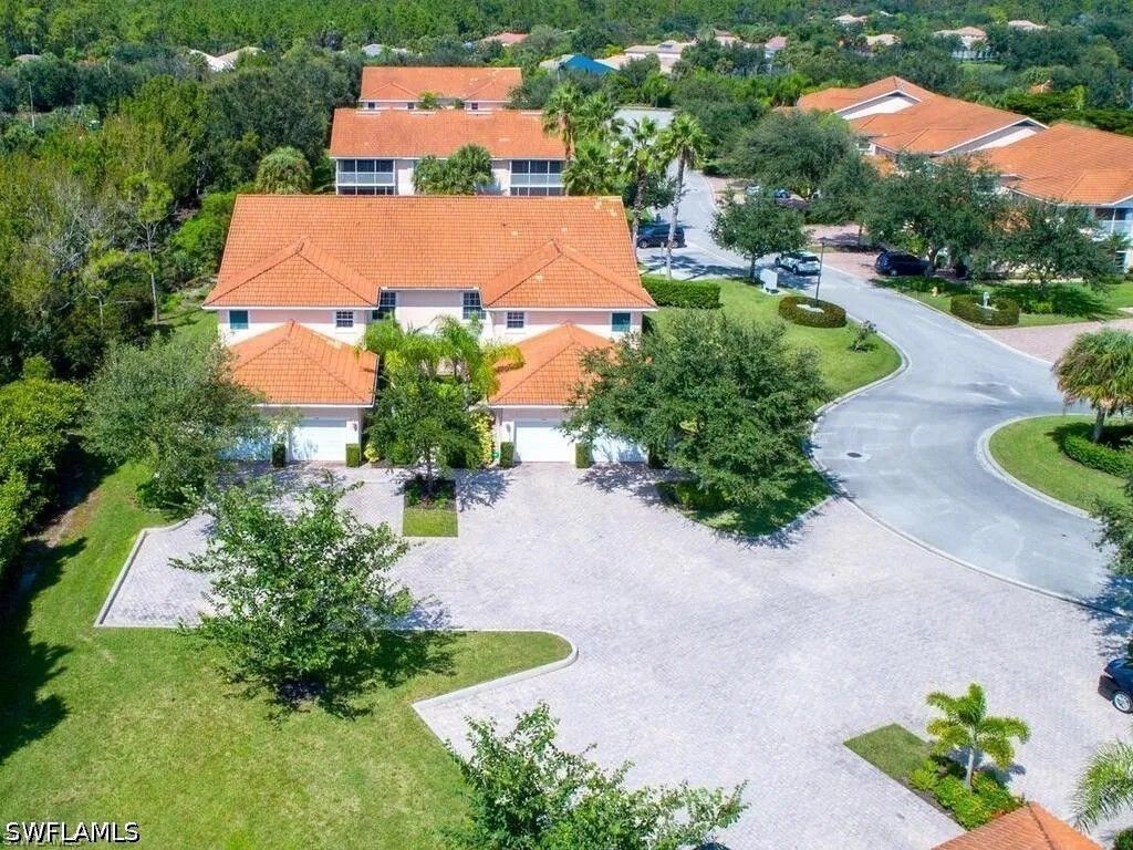 6345 Lexington Ct 201, Naples