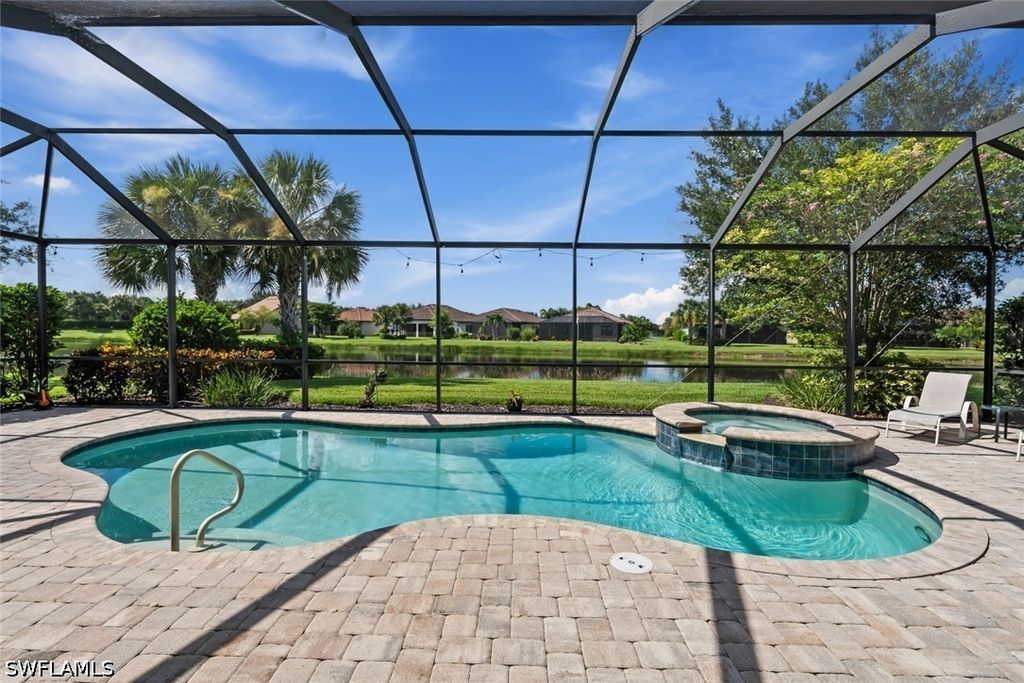 6017 Harmony Dr, Ave Maria
