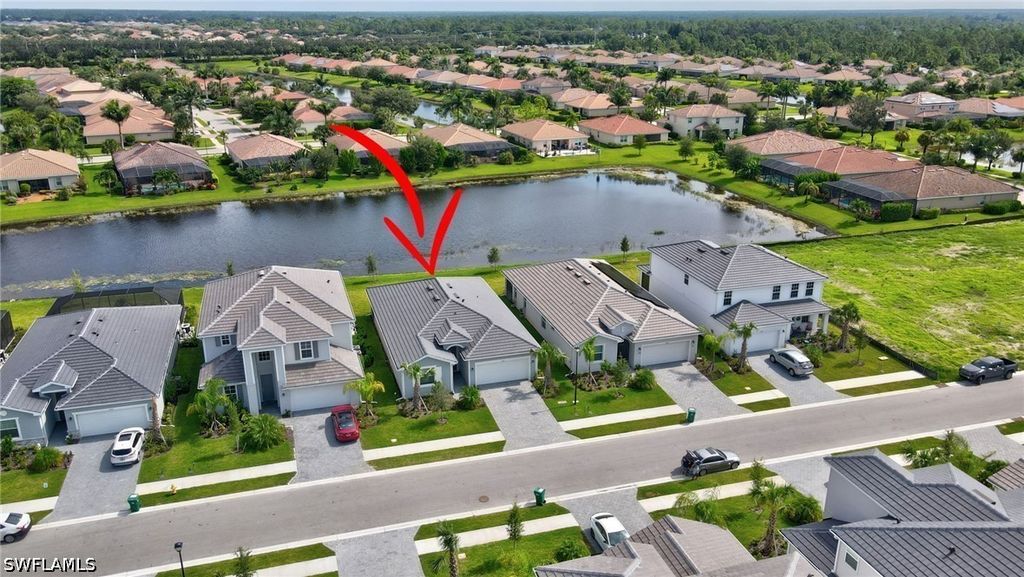 2301 Avocado Ln, Naples