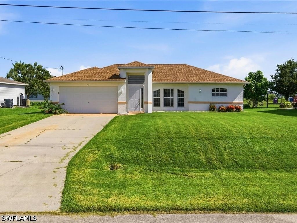 203 Ne 24th Ter, CAPE CORAL