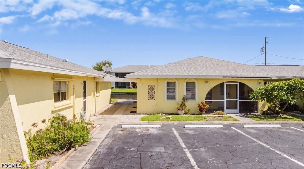 1245 Se 8th St 103, Cape Coral