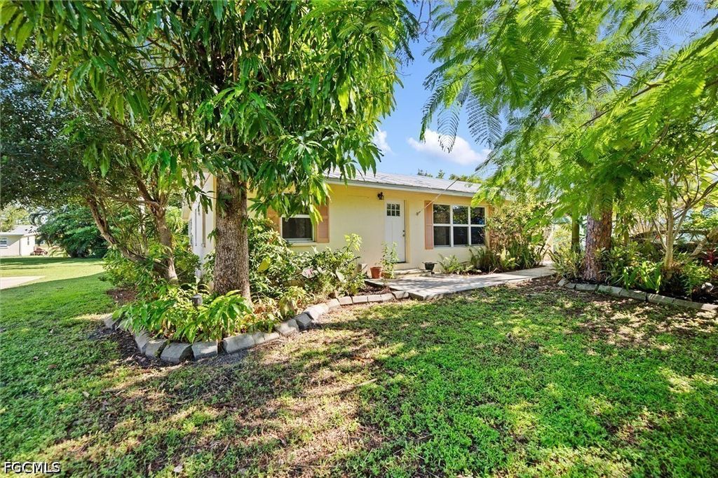 3680 Mango St, St James City