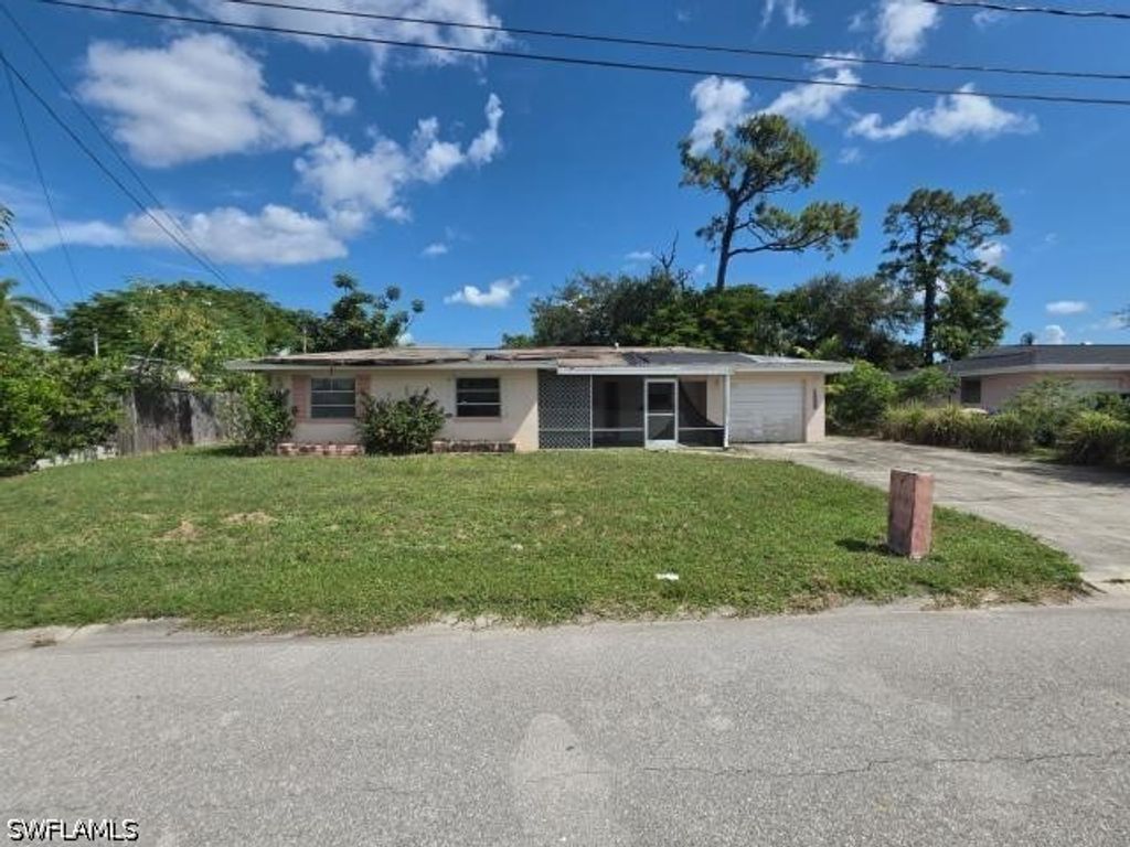 1637 Merrimack Ct, Fort Myers