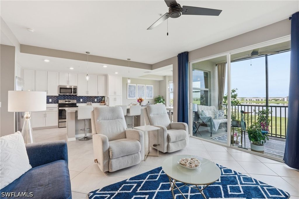 5807 Double Eagle Cir 4636, Ave Maria