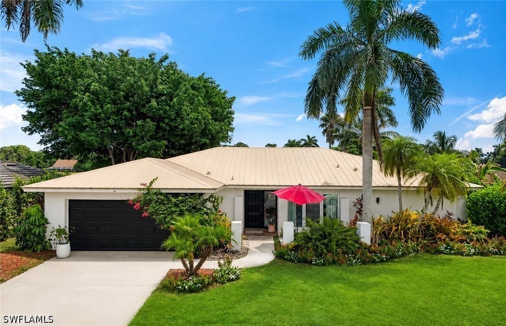391 Torrey Pines Pt, Naples
