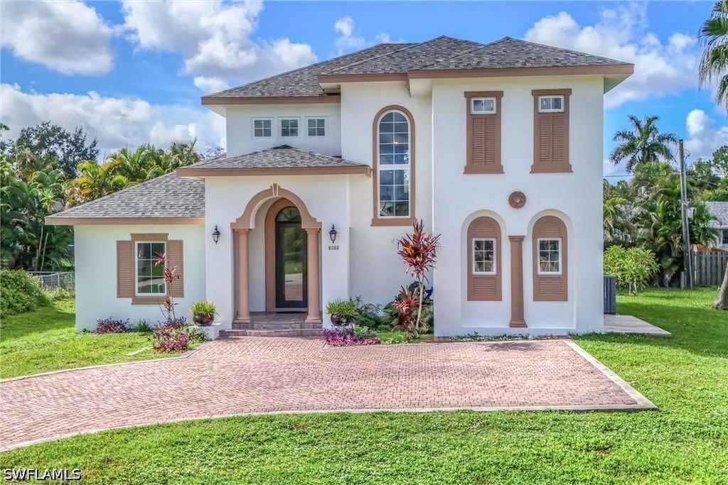 8088 Pennsylvania Blvd, Fort Myers