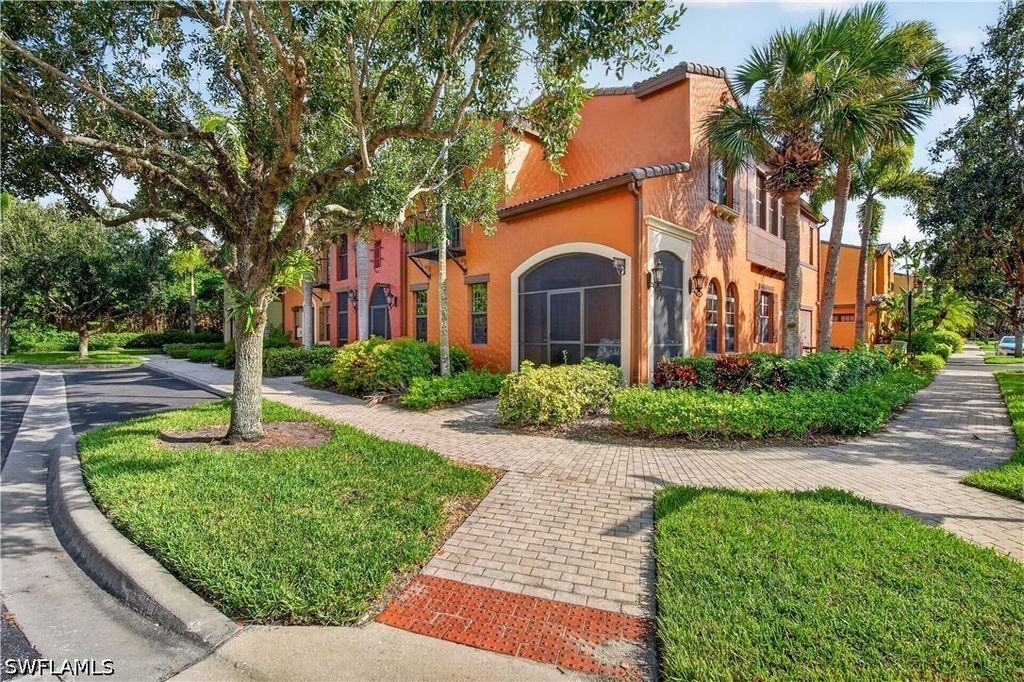 9110 Capistrano St S 8401, Naples