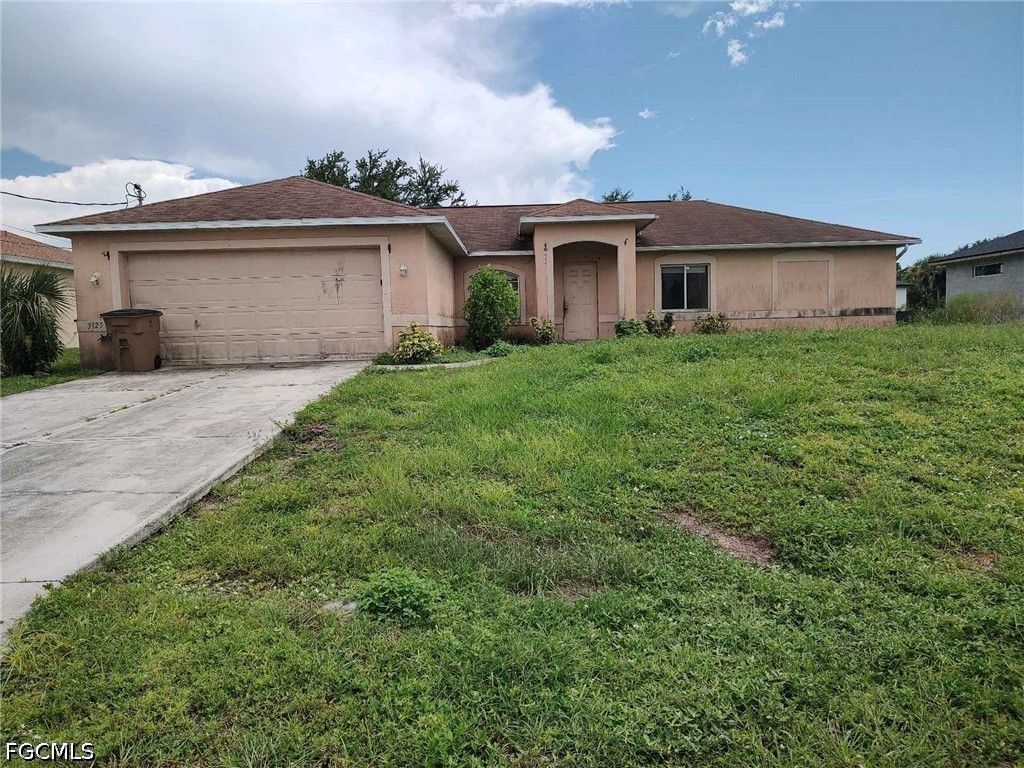 3125 74th St W, Lehigh Acres