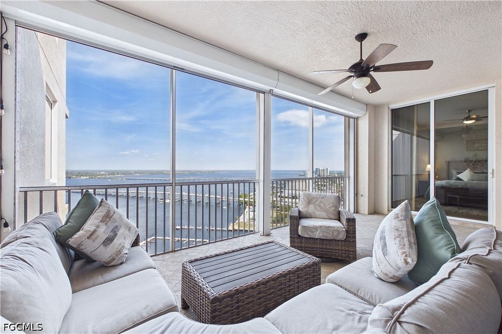 2090 W First St G2907, FORT MYERS