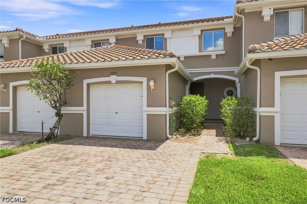 9977 Chiana Cir, FORT MYERS