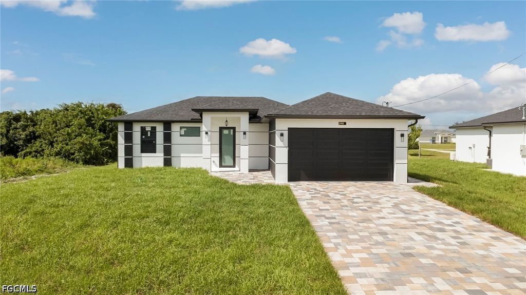 2702 11th St Sw, LEHIGH ACRES