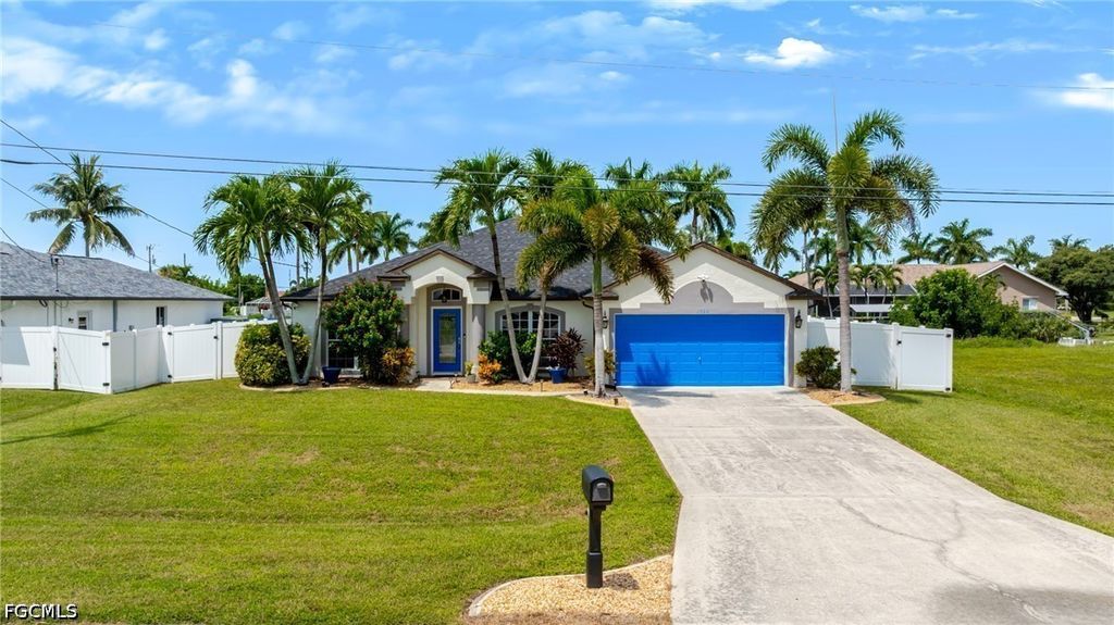 1926 Se 18th Ave, Cape Coral