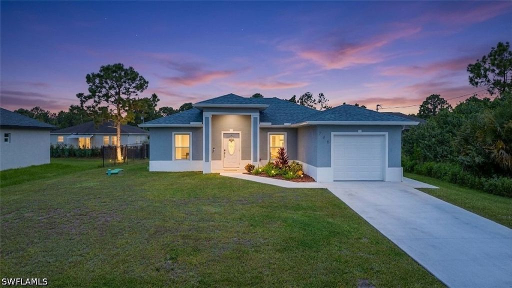 746 Chestnut St E, Lehigh Acres
