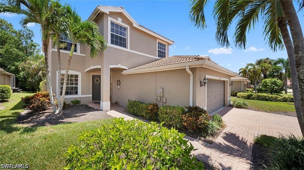 1324 Triandra Ln, Naples
