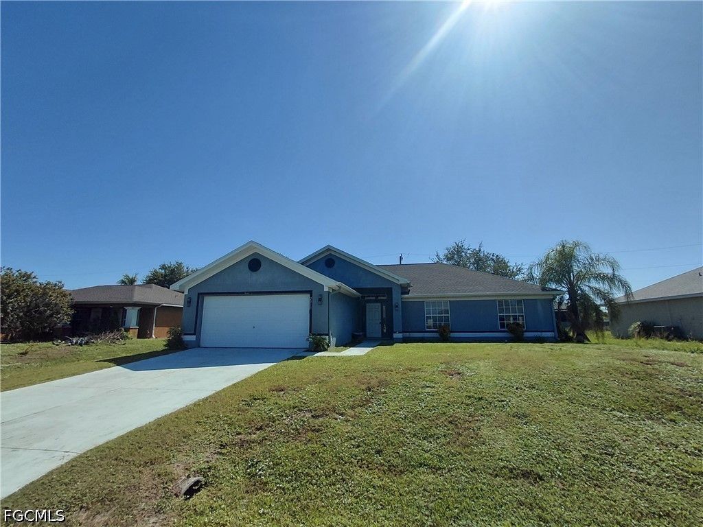 2013 Ne 13th Pl, Cape Coral