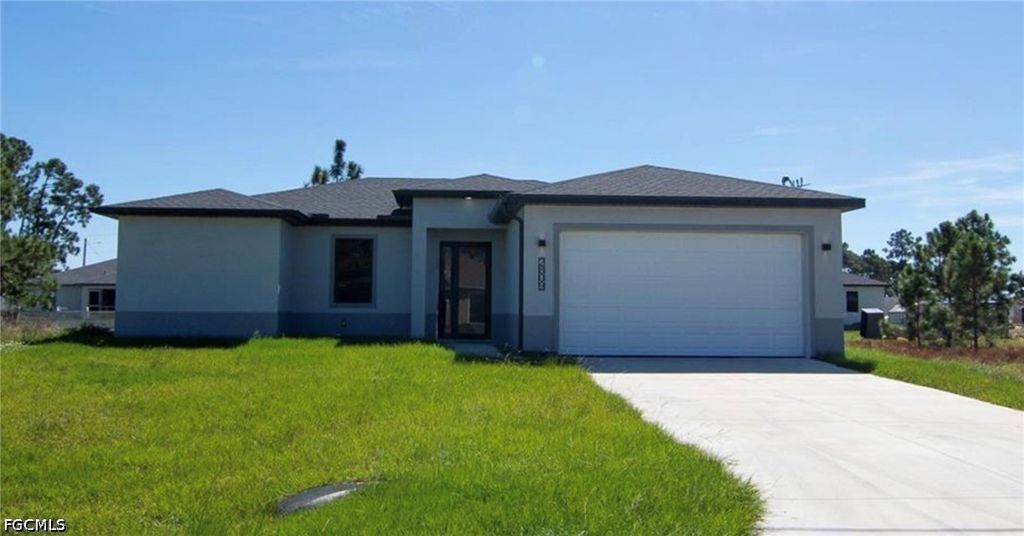 3306 74th St W, Lehigh Acres