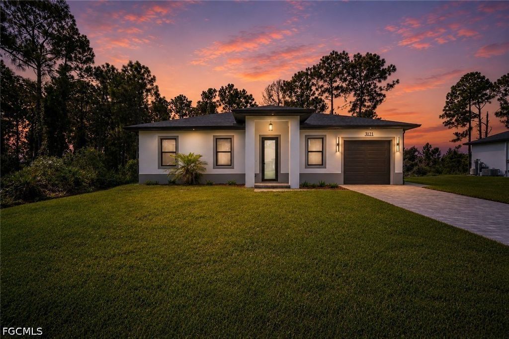 3121 69th St W, LEHIGH ACRES