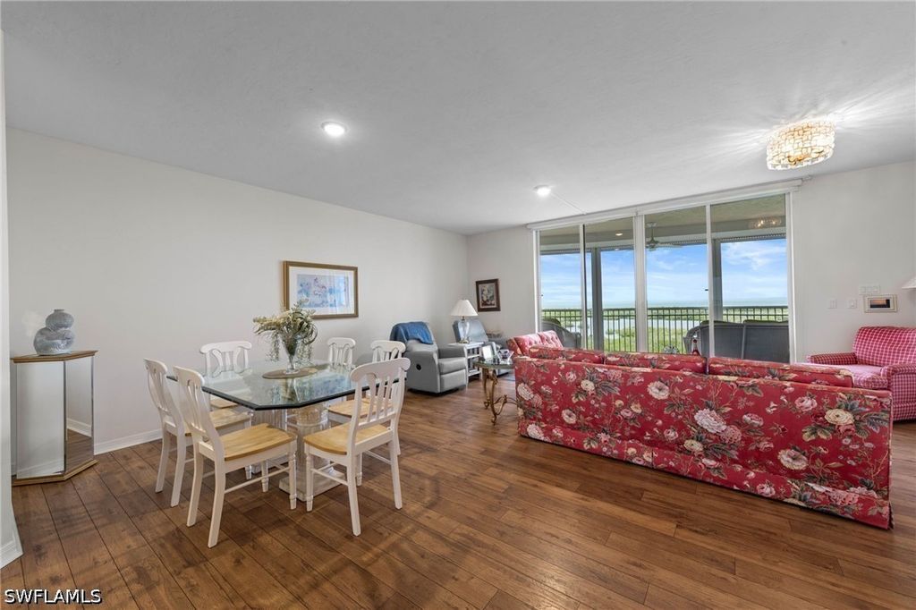 1001 Arbor Lake Dr 904, NAPLES