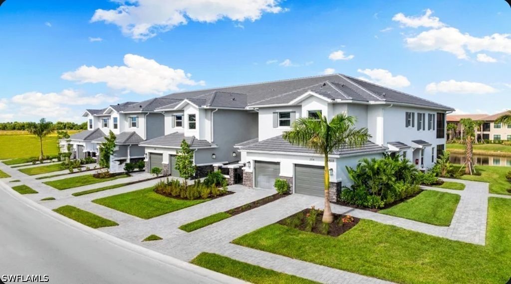 15349 Giardino Dr 13-103, Naples