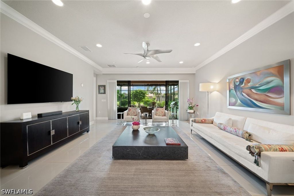 13617 Mandarin Cir, Naples