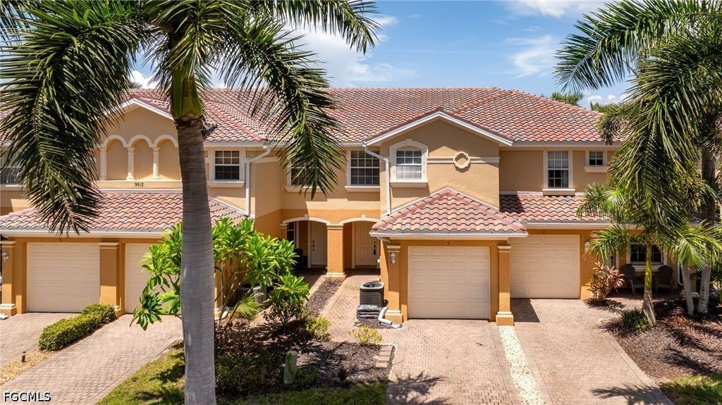 9812 Foxhall Way 5, ESTERO