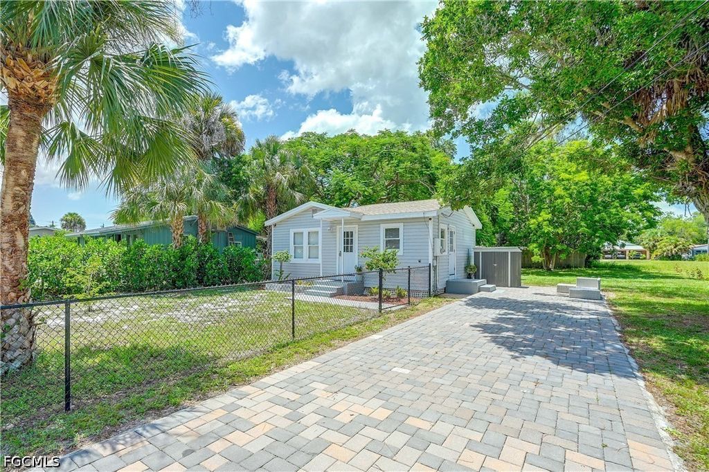 26900 N Riverside Dr, BONITA SPRINGS