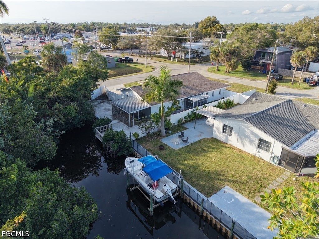 56 Cardinal Dr, North Fort Myers