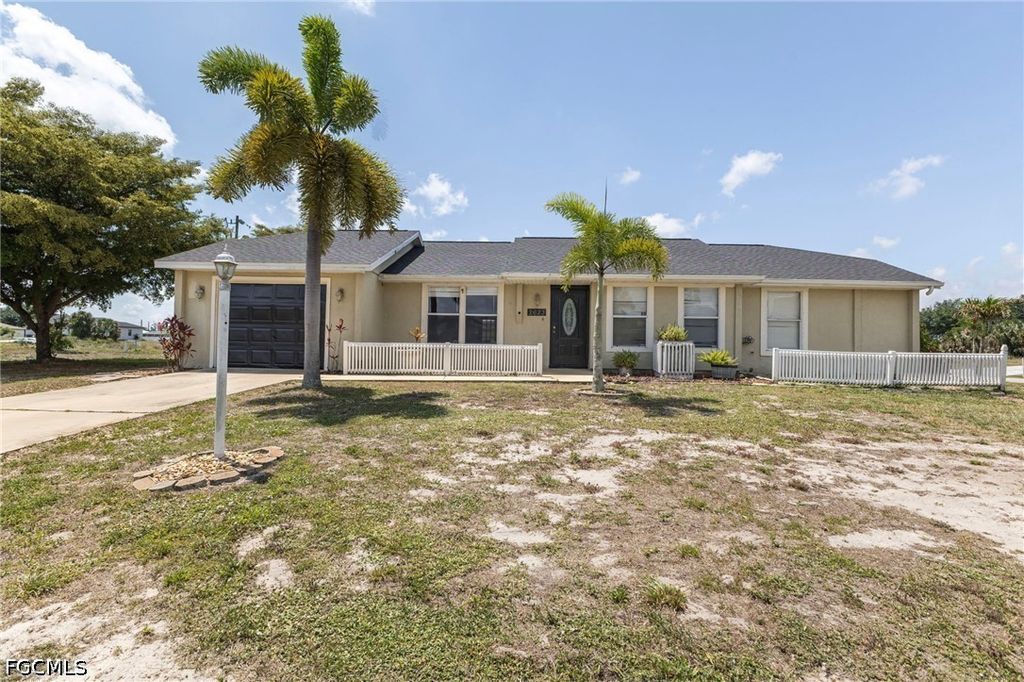 2623 Ne 22nd Ave, Cape Coral