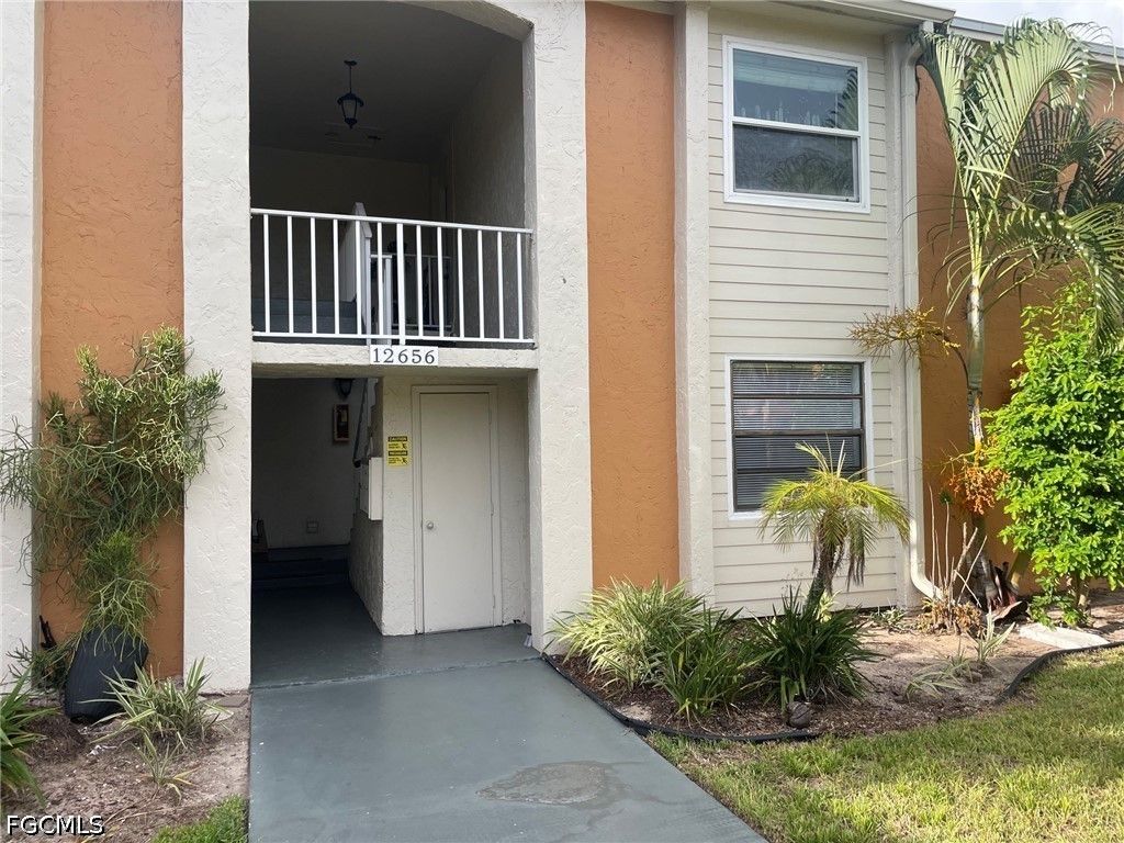 12656 Kenwood Ln B, Fort Myers