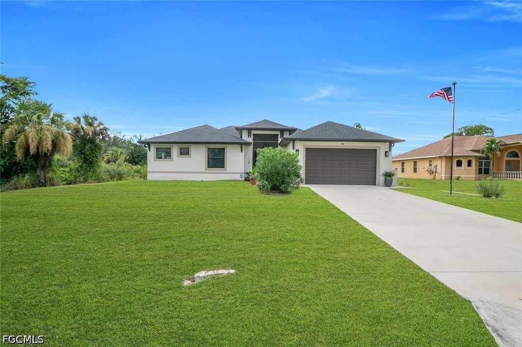 609 Clayton Ave, Lehigh Acres