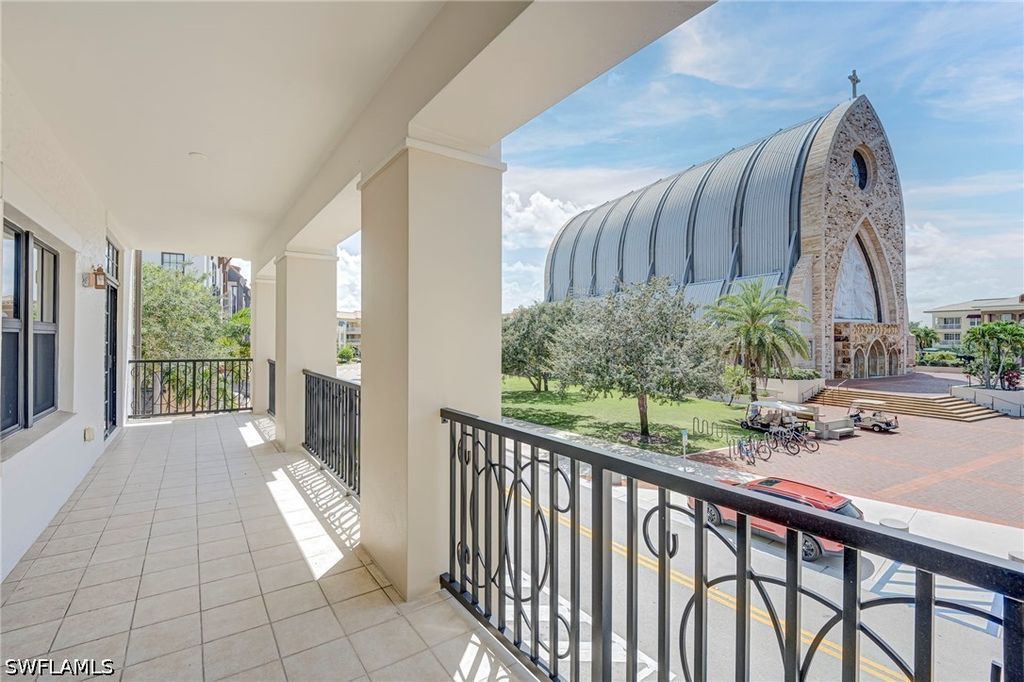5060 Annunciation Cir 6204, Ave Maria