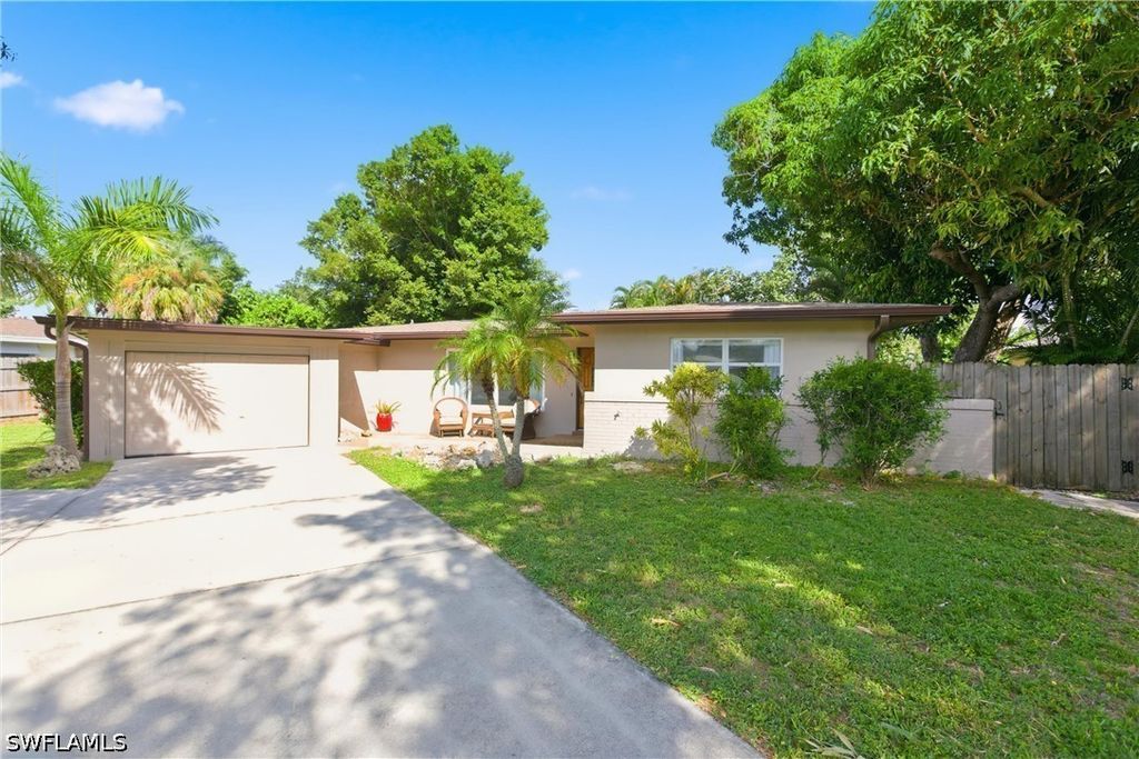 1259 Stadler Dr, Fort Myers