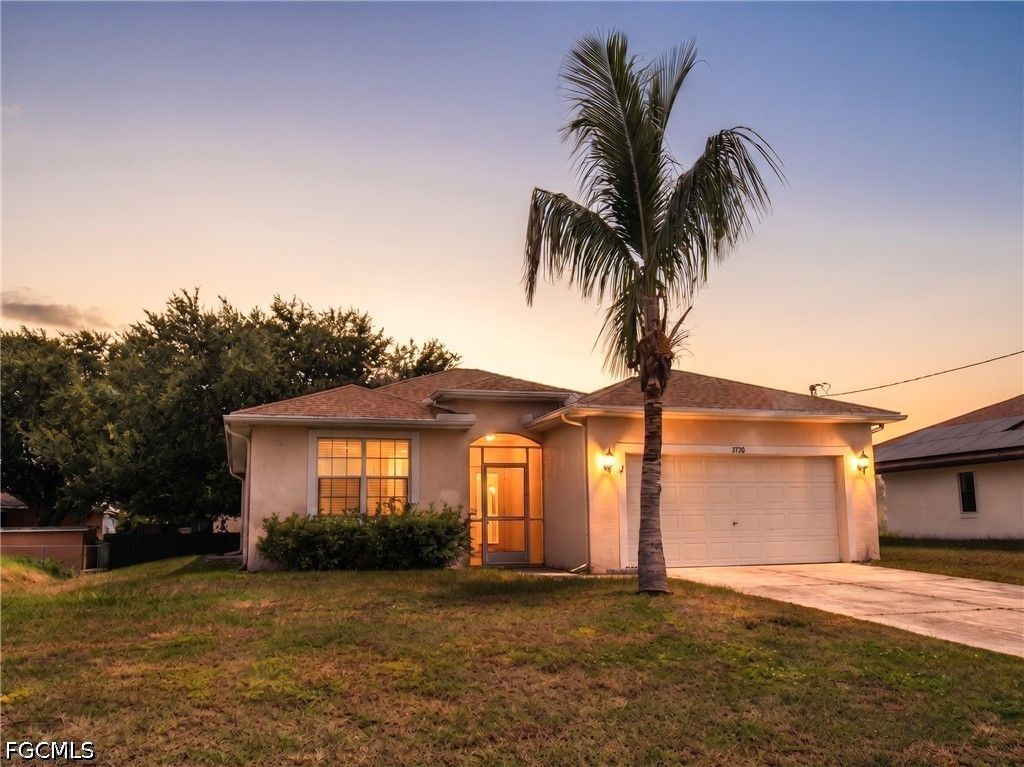 3720 6th St W, Lehigh Acres