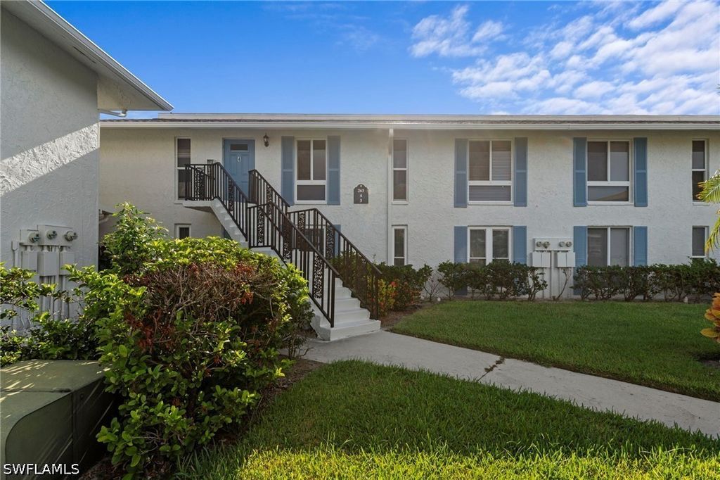 263 Palm Dr 4, Naples