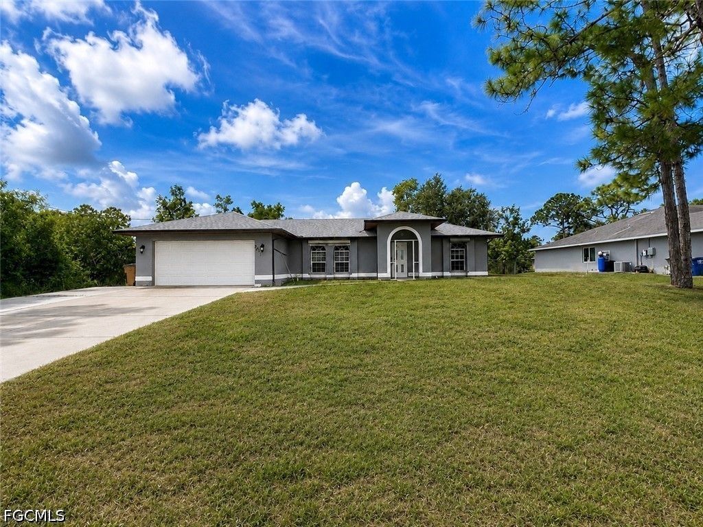 2411 Millie Ave S, Lehigh Acres