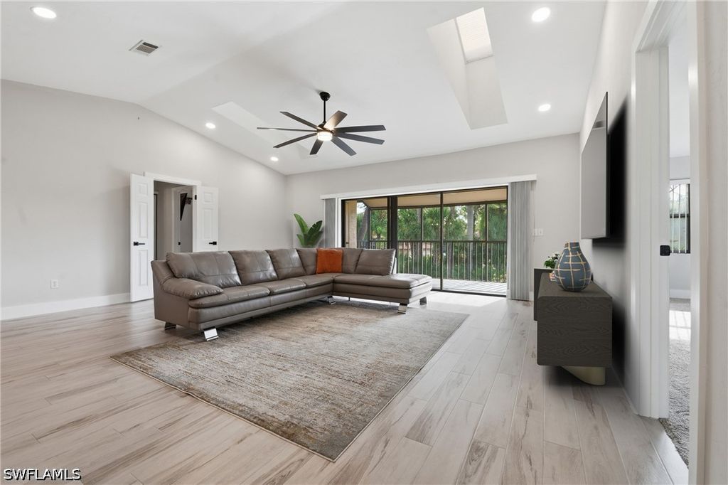 3207 Horse Carriage Way 10, Naples