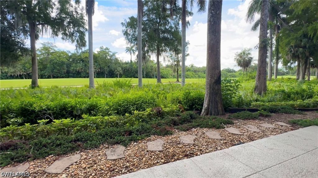 103 Clubhouse Dr 152, NAPLES
