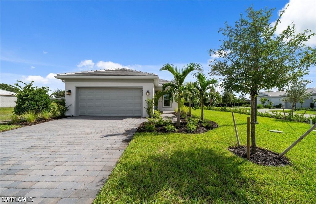7461 Florida Elm Ct, North Fort Myers