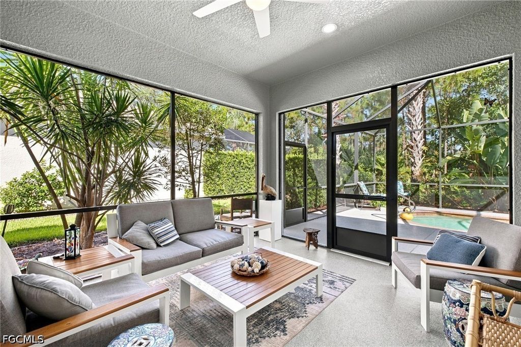 10694 Camarelle Cir, FORT MYERS