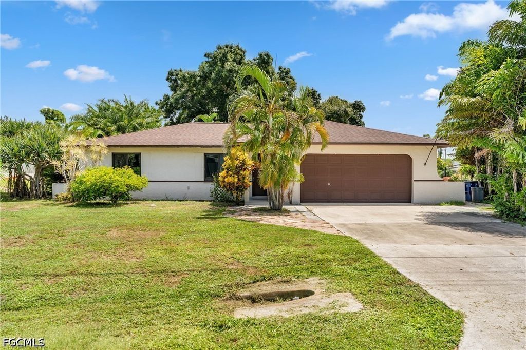 18217 Oriole Rd, Fort Myers