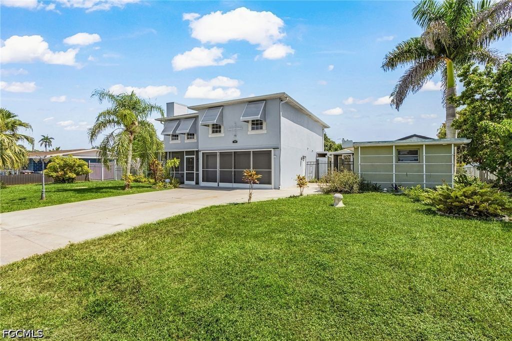 104 Davis Rd, Lehigh Acres